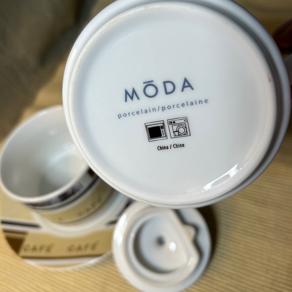 Teapot and Cup with Saucer Set - Picture 5 of 7